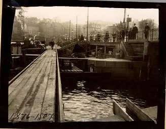 Svartvit bild på Slussen från 8 april 1914.