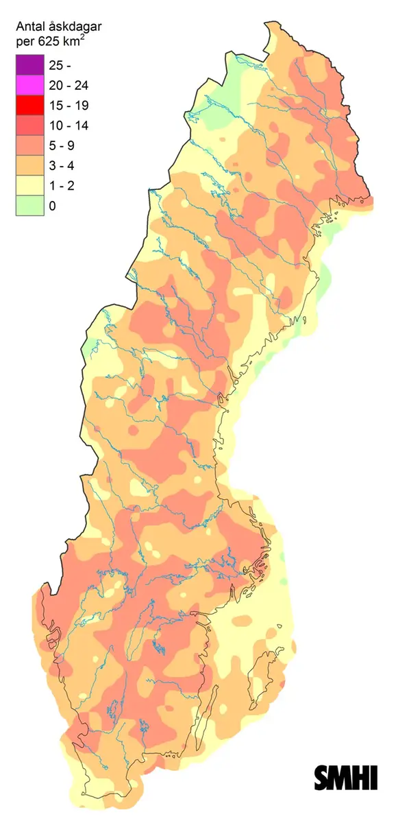 Sverigekarta som visar antal åskdagar under juni 2024.
