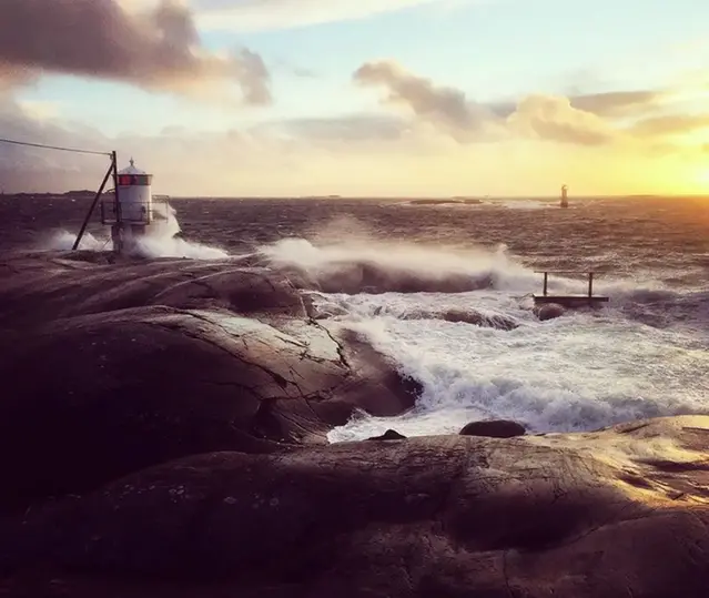 Bild från Hönö under stormen Laura